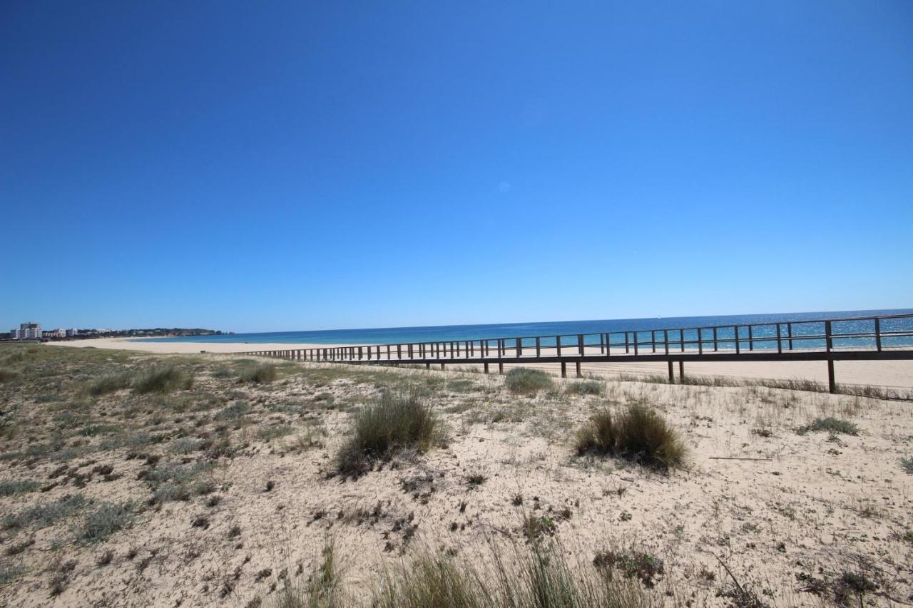 Apartment On The Beach By Amcf Alvor Eksteriør billede